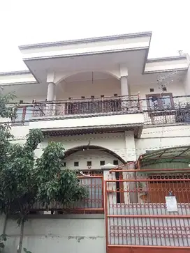 Rumah lux 2 lantai siap huni lokasi strategis di kota Bandung