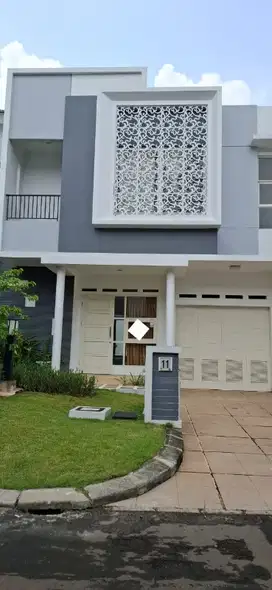 dijual rumah modern 2 lantai di Gading serpong