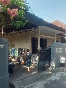 DIJUAL RUMAH JALAN ANDAKASA PENAMPARAN DENPASAR BARAT