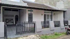 Rumah siap huni tanah luas dijual Murah