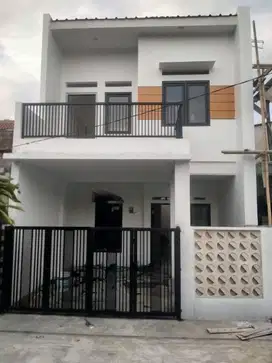 Rumah 2 Lantai minimalis di Komplek GBi Ciwastra