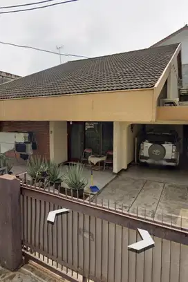 Dijual Rumah Hitung Tanah Di Senopati Jak Sel
