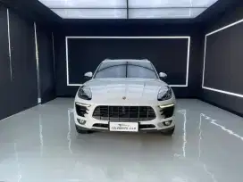 Porsche Macan 2.0L White 2017