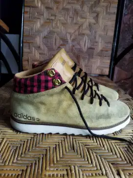 Adidas neo rugged