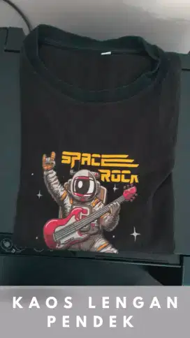 Serba-serbi kaos lengan pendek kosongkan lemari