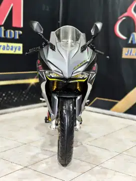 Honda CBR250RR STD TH 2017 lengkap hidup odo 9rb like new