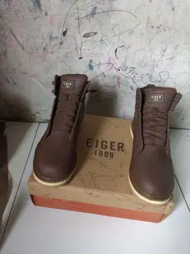 SEPATU EIGER 1989 TIPE ELGON ukuran 43 ASLI ORIGINAL