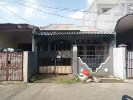 Disewakan Rumah Strategis, Tidak Banjir & Nyaman Per Tahun, Bisa Nego!