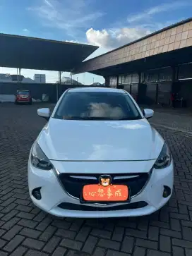 Dp 12jt Antik full orisinil tangan 1 dari baru Mazda 2 sky active 2015
