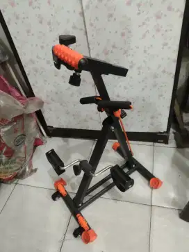 Alat Olahraga Sepeda Statis