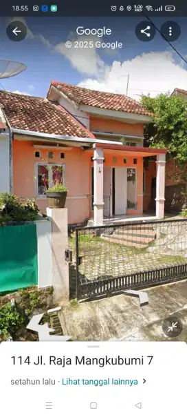 Di jual cepat rumah dalam kompleks