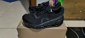 Sepatu On Cloud Monster 2