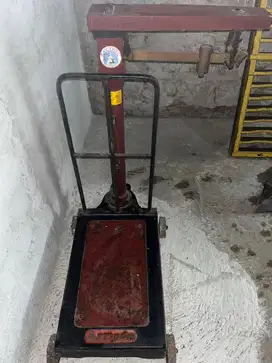Timbangan Duduk