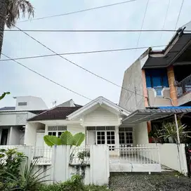 Rumah cantik mewah minimalis dalam komplek tasbih medan