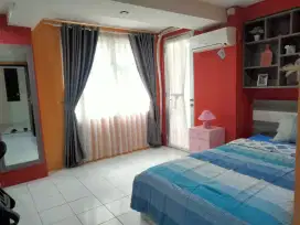 Disewakan Tahunan Studio Lantai Bawah View Kolam