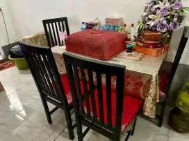 Jual 1 set meja makan 4 kursi