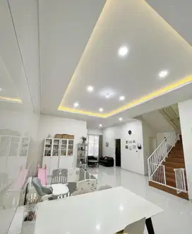 Rumah 2 lantai desain minimalis, Siap huni