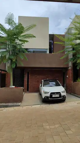 Rumah Bagus 2 Lantai di Pondok Cabe , Free Biaya2 & Cash Back