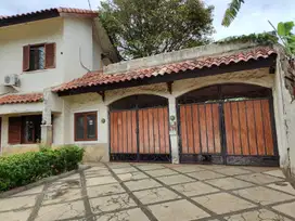 Rumah Asri 2 Lantai di Cinere Dekat Gerbang Toll Krukut dan Limo