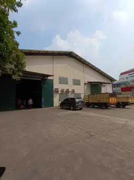 Gudang Pinggir jalan Pegangsaan Dua kelapa gading