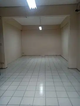 Disewakan Ruang Usaha Raya Darmo Permai Surabaya Barat