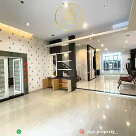 Dijual Villa Komplek river View Polonia Blok c