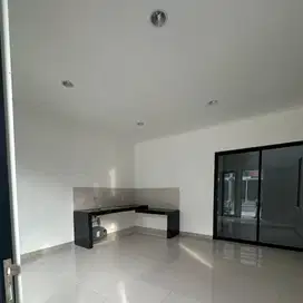DISEWAKAN RUKAH PIK 2 DENVER Brand New kamar tidur 4+1