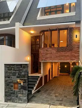 Rumah Baru, hanya 1,5 km dari Monas, 300 m dari Jl Menteng Raya