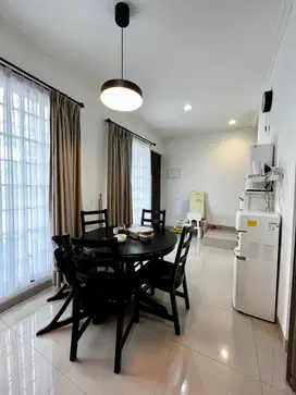 DIJUAL Rumah PIK2 uk 6X10 3 LANTAI SEMI FURNISHED HARGA 2.3M