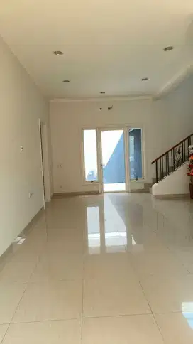 DIJUAL RUMAH 2 LANTAI PASCAL DI SUMMARECON SERPONG TANGERANG