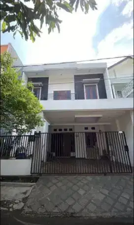 Dijual Cepat Rumah siap huni di Taman Century 2 Pekayon Bekasi