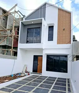 Rumah 2 Lantai di Jatihandap Dekat Pusat Kota Bandung