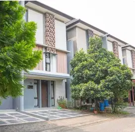 Dijual Cepat Rumah Guest House Aktif Regentown - BSD (Seberang ICE BSD