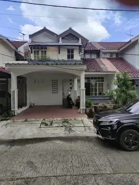 Jual Rumah Beverly 4 Kamar Renovasi, Lippo Cikarang, Bekasi