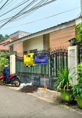dijual rumah murah di jalan merpati, tebet, jakarta selatan