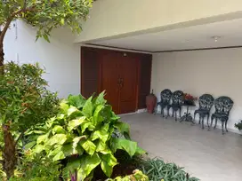 WTS Rumah 2 lantai with SPool di Radio Dalam Jakarta Selatan