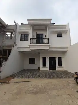 HUNIAN MEWAH TANAH LUAS DEKAT KAMPUS ISTN