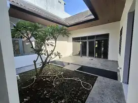 Dijual Rumah Lux di Taman Mutiara Cimahi