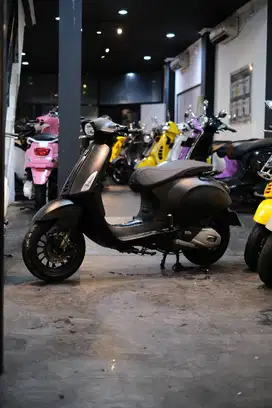 PIAGGIO VESPA MATIC SPRINT 150 NOTTE EDITION 2019 MURAH BERGARANSI