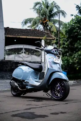PIAGGIO VESPA MATIC SPRINT 150 IGET 2017 MODIFIKASI GANTENG BERGARANSI