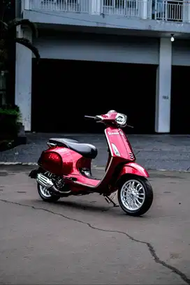 PIAGGIO VESPA MATIC SPRINT 150 IGET 2017 MODIFIKASI GANTENG MURAH BERG