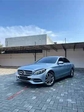 Mercedes Benz W205 C200