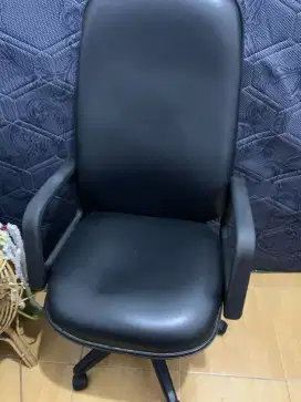 Kursi kantor bagus murah