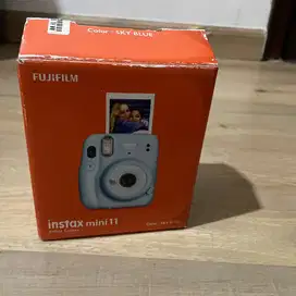 FUJI FILM MINI 11 warna sky blue