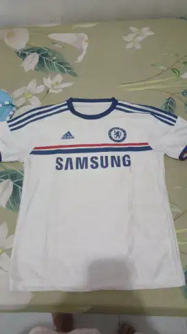 Kaos bola merek adidas chelsea