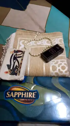 DIJUAL SARUNG SAPPHIRE + SAJADAH DARI MEKAH