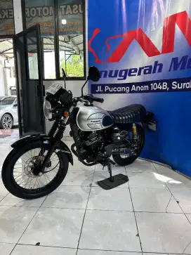 Kawasaki W175 Cafe Th. 2023 km 600 Anugerah Motor Pucang