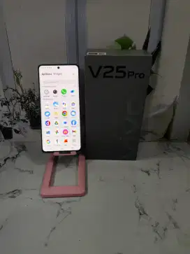 Jual vivo v25 pro Ram 12/256 kondisi mulus kelekapan original