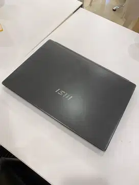 Laptop MSI MODERN 14