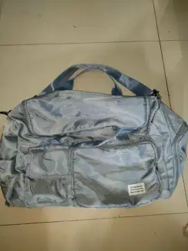 tas travel abu2 branded besar